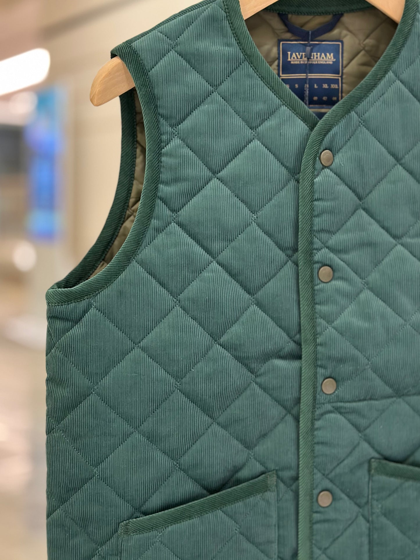 LVH x HOUSES THORNHAM Corduroy Quilted Gilet Bottle