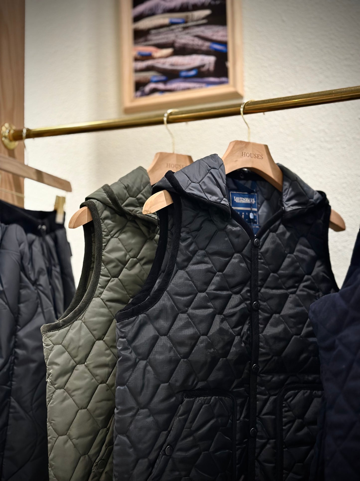 LVH x HOUSES FLAXTON Lavenster Detachable Hood Gilet Oilve Green