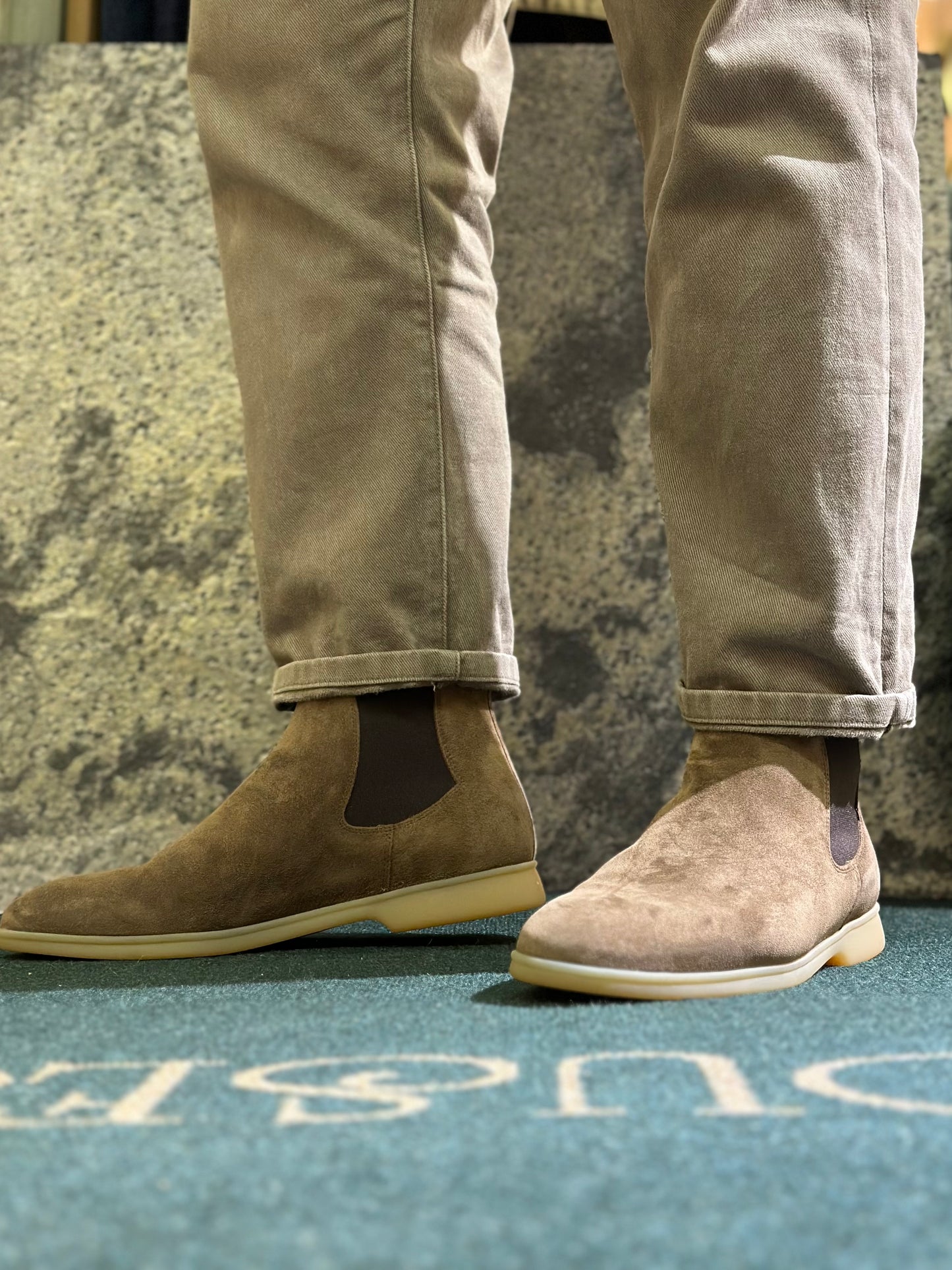 BLG Rover Boots Greige Suede Natural Sole