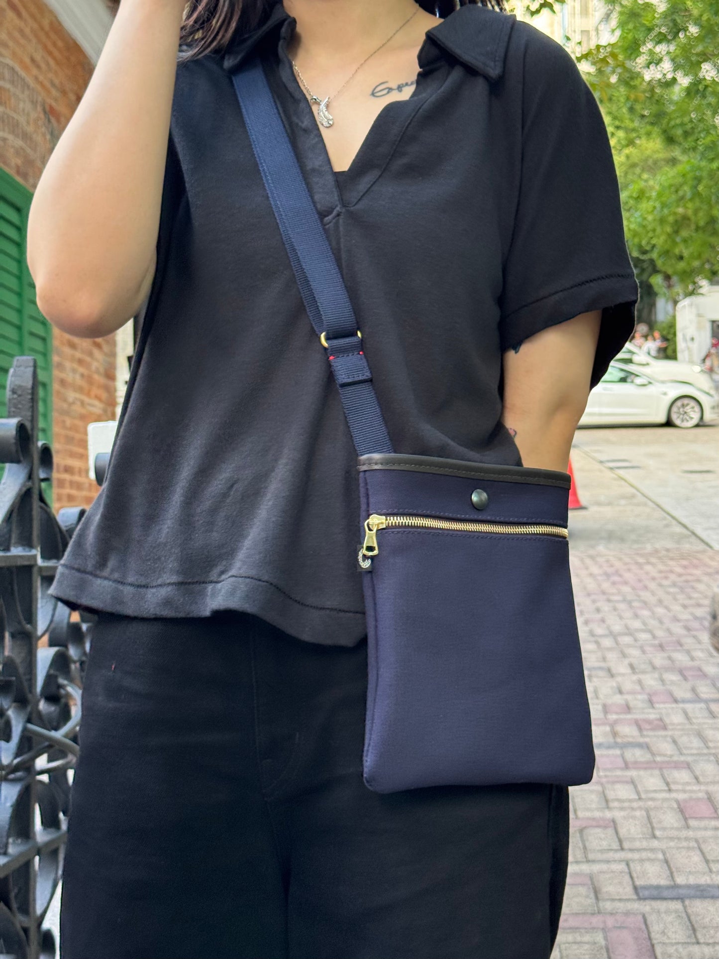 CRT DALBY Canvas Slim Sacocht Shoulder Bag