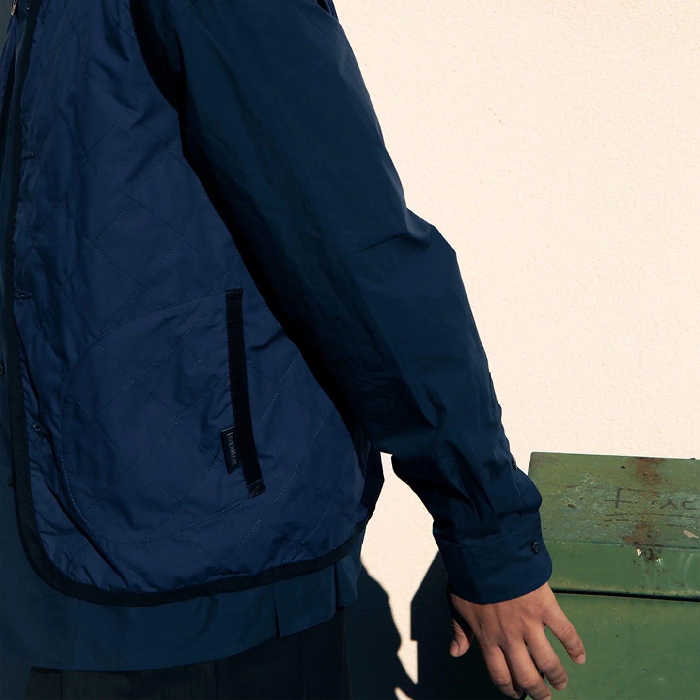 LVH Unwadded Lightweight Dry Waxed Cotton Gilet Dark Navy