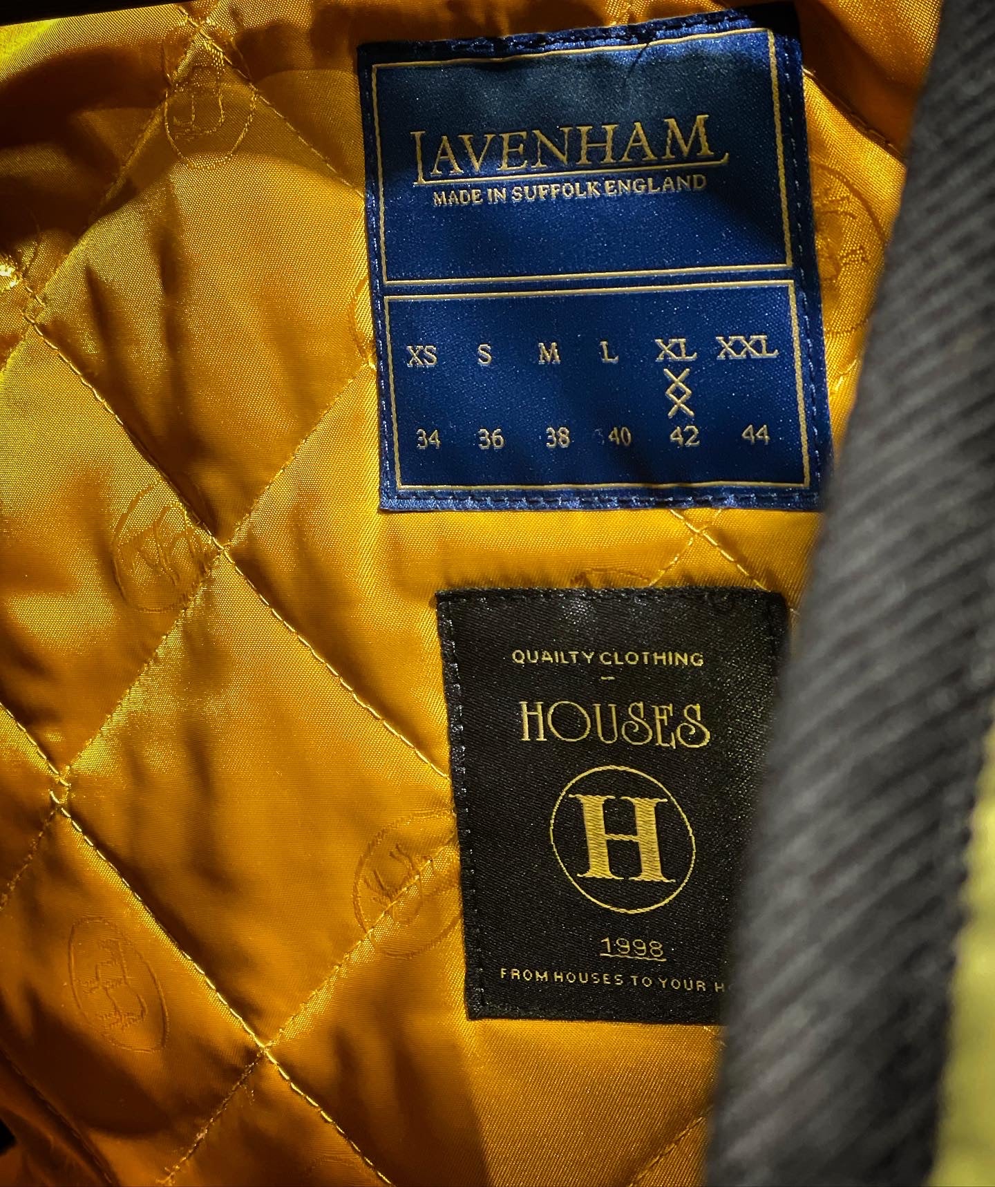 LAVENHAM x HOUSES THORNHAM Dry Waxed Cotton Quilt Gilet Olive