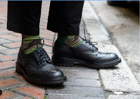 TKS ILKLEY Commando Sole Black Scotch Grain