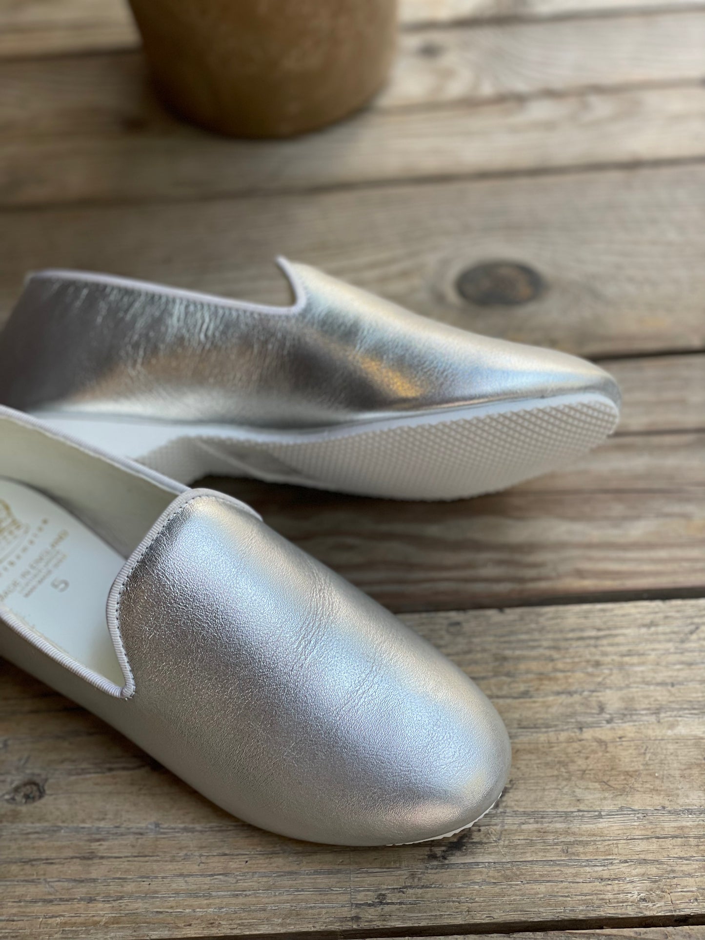 CNP HERVEY Slipper Silver Leather