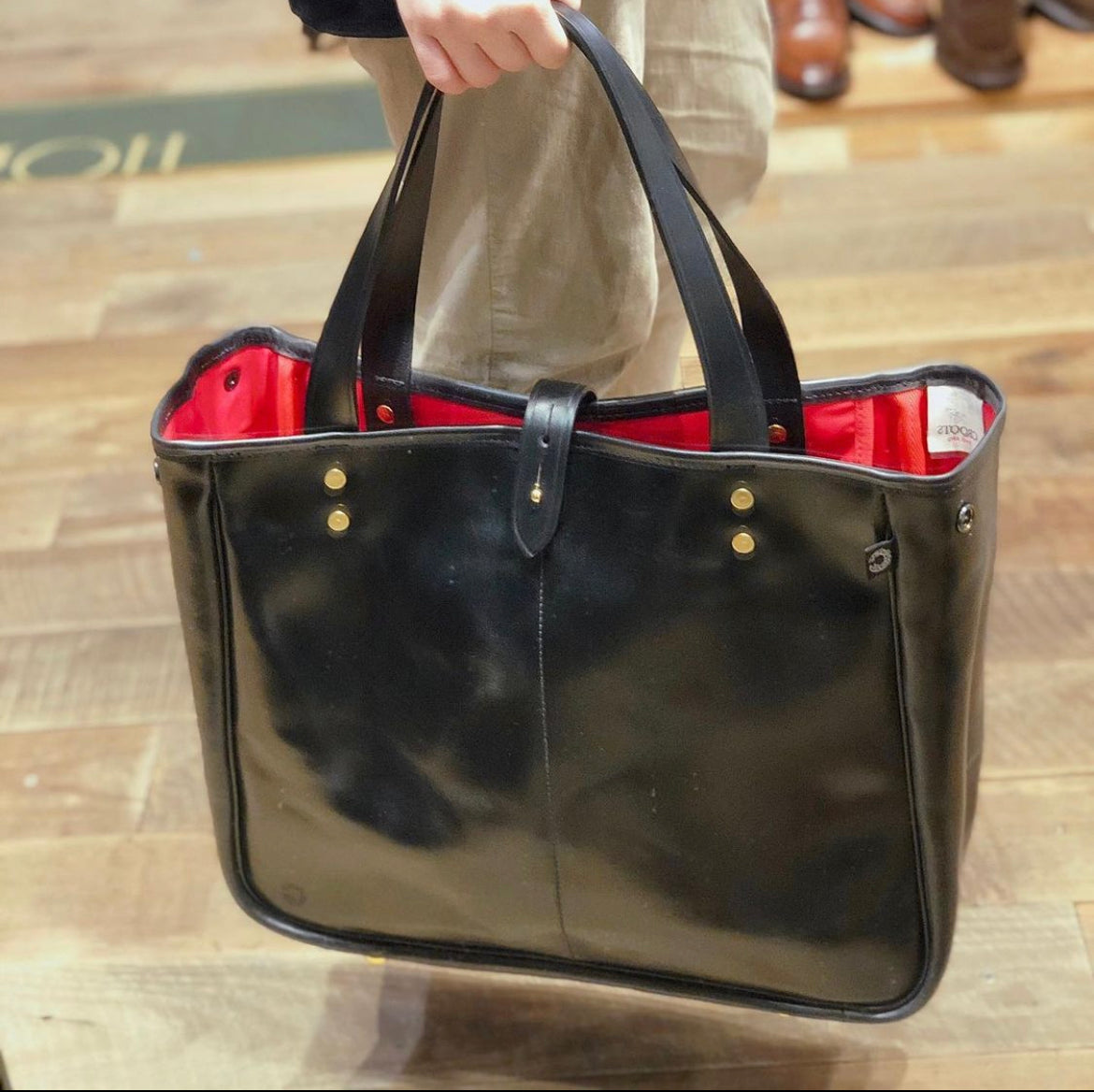 CRT MALTON Bridle Angle Tote