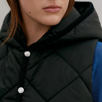 LVH BARTON Big Quilted Gilet Sable Black