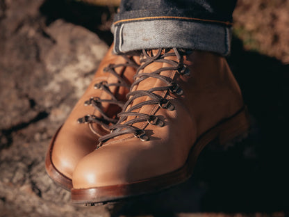 GRL HAROLD Classic Alpine Hiking Boots Horween Natural