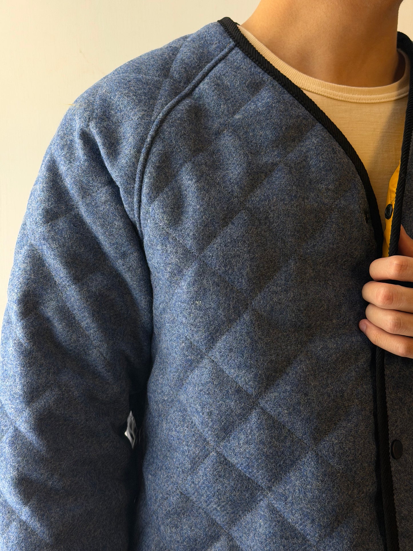 LAVENHAM x HOUSES LANGTON Shetland Wool V-Neck Jacket Blue