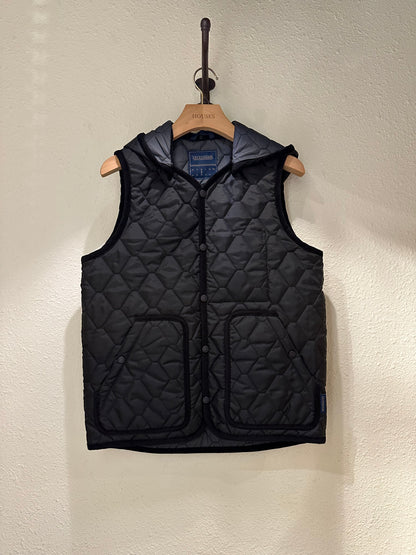 LVH x HOUSES FLAXTON Ripstop Detachable Hood Gilet Black