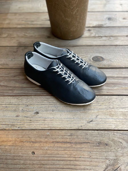 CNP REGENT Wholecut Jazz Shoes Navy Leather