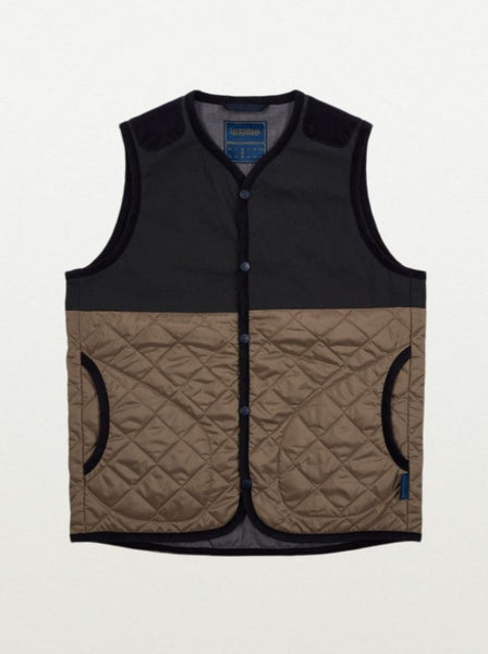 LVH THORNHAM Shoulder Patch Quilt Gilet Navy